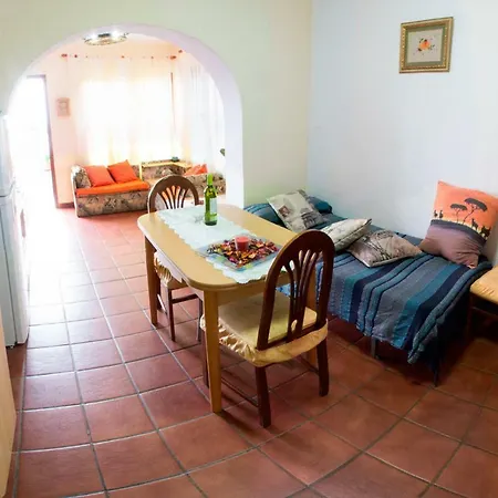 Bodega Goyo Apartment Puntallana Exterior photo
